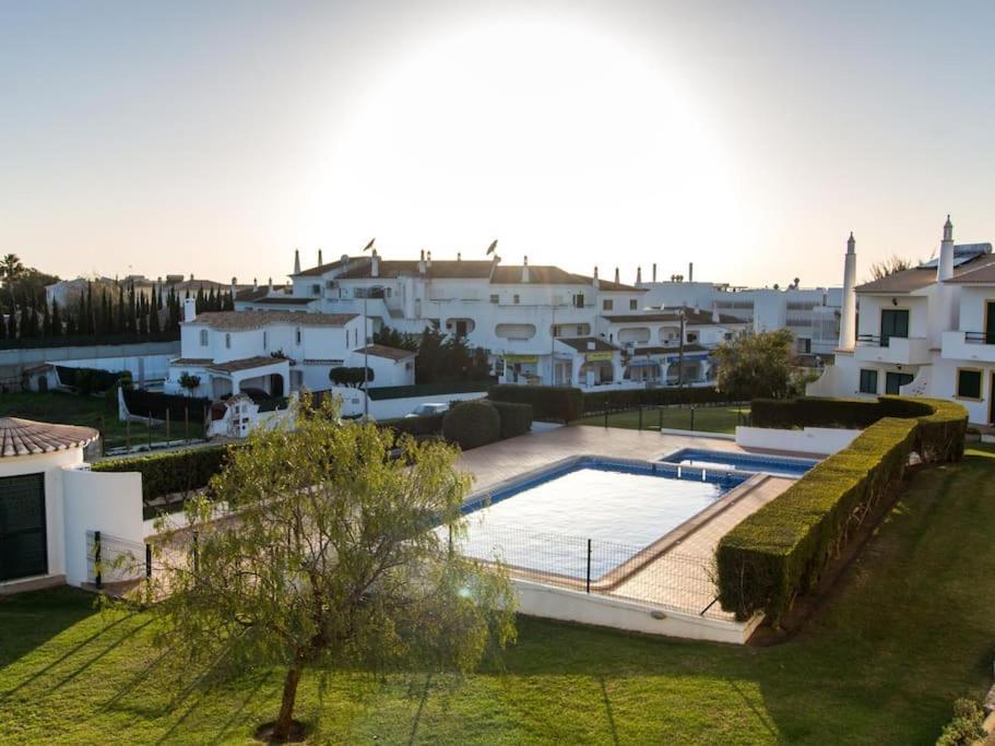 אלבופיירה Joia Da Gale House - Pool And Garden & Bbq & Gale Beach מראה חיצוני תמונה